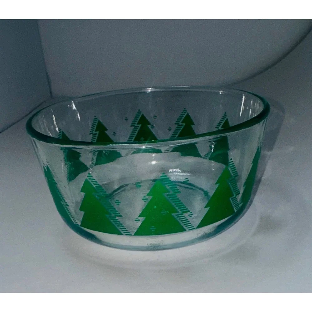 Pyrex Christmas Tree Bowl Nesting Mixing Serving Holiday Decor Small No Lid